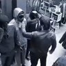 грамм за 900